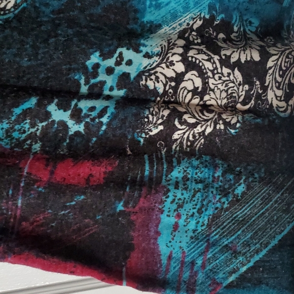 Mechant tunic style graphic print sweater - Picture 7 of 16